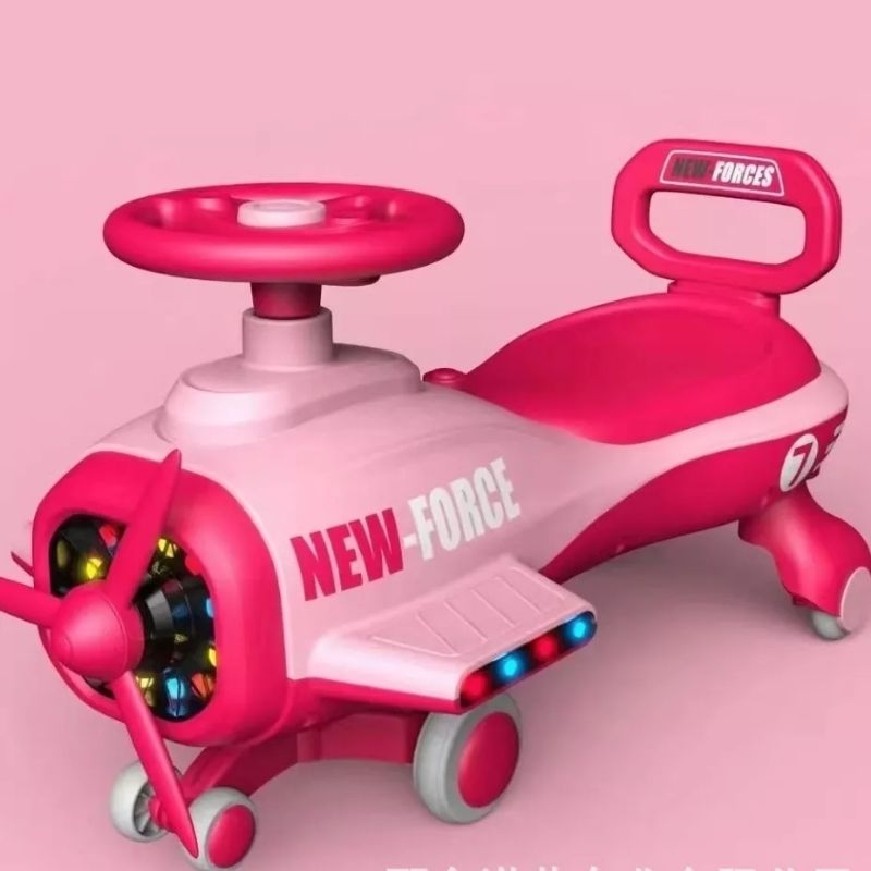 Xe lắc máy bay tải trọng lên đến 100kg, mẹ và bé thoải mái chơi đùa