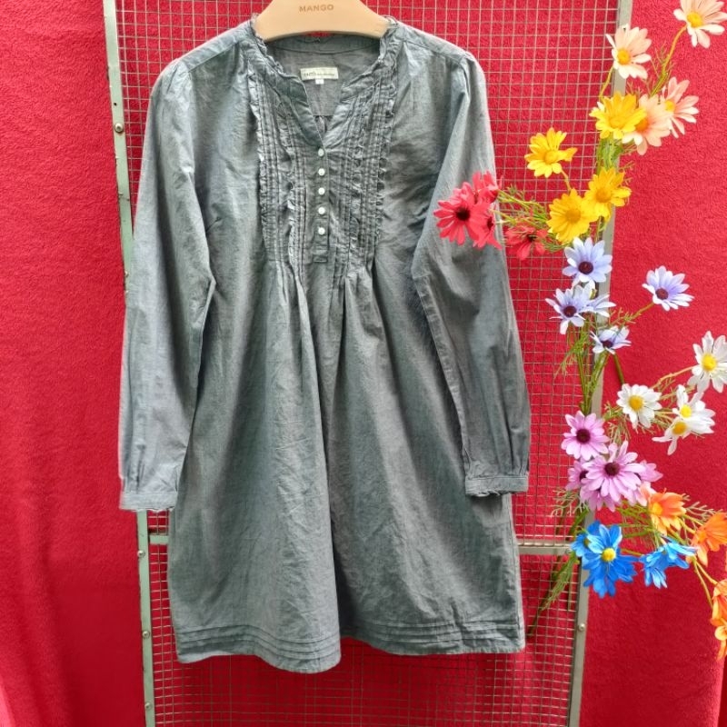 Đầm Seconhand. 2402