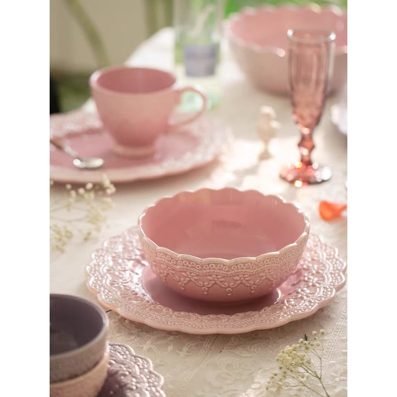 Set bát đĩa gốm gam màu hồng hoạ tiết viền ren siêu tỉ mỉ