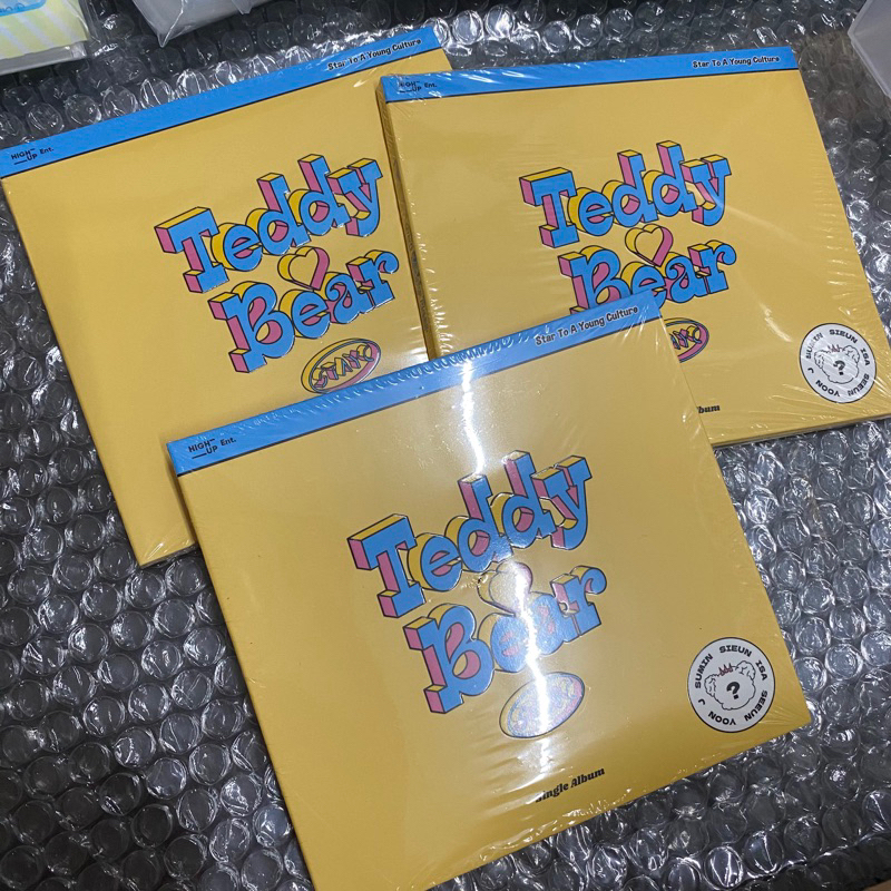 Album ảnh StayC - Teddy Bear nguyên seal