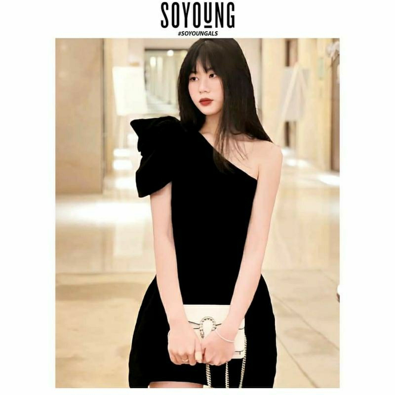 Thanh lý váy trễ vai @Soyoung S