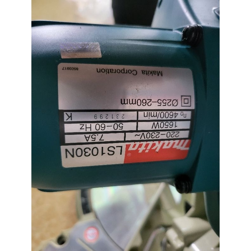 Máy cưa đa góc Makita LS1030N

