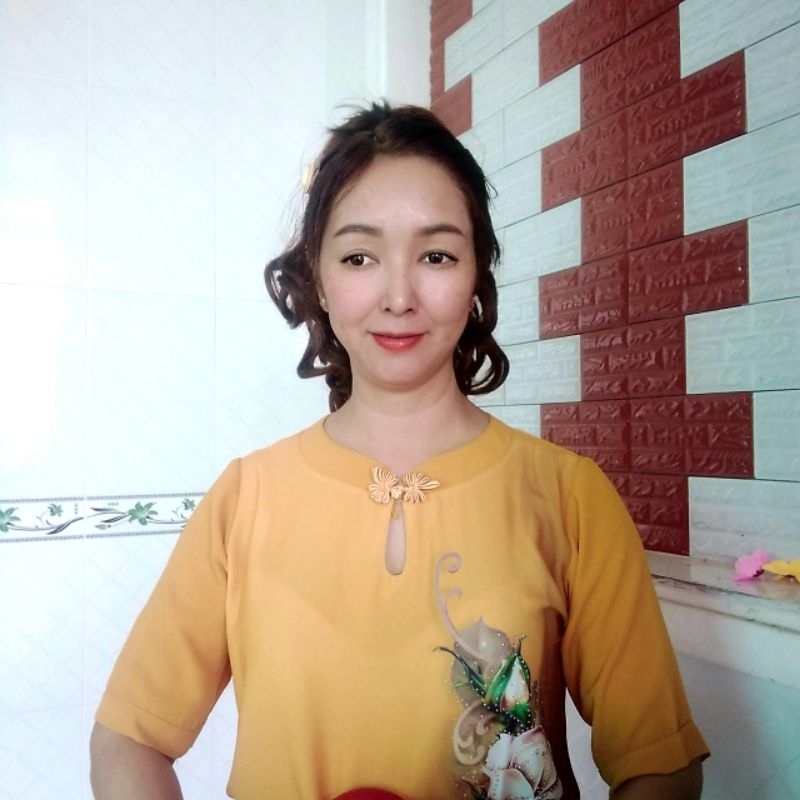 Áo Trung Niên Nữ - Áo Tằm Ý , cân  nặng  từ  60 đến 68 kg