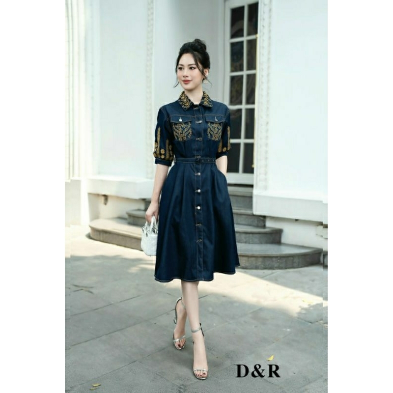 Hàng nhập - Đầm jean xòe thêu họa tiết sang trọng, váy bò cổ sơ mi cài nút tay phồng