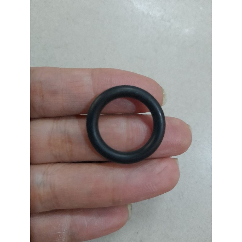 Ron ty nhớt xe máy dầy 3 li, đường kính 24 mm.