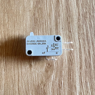 10 công tắc hành trình 3 chân 250V, 16A nồi cơm điện, máy cắt nhôm, máy hàn mig loại tốt