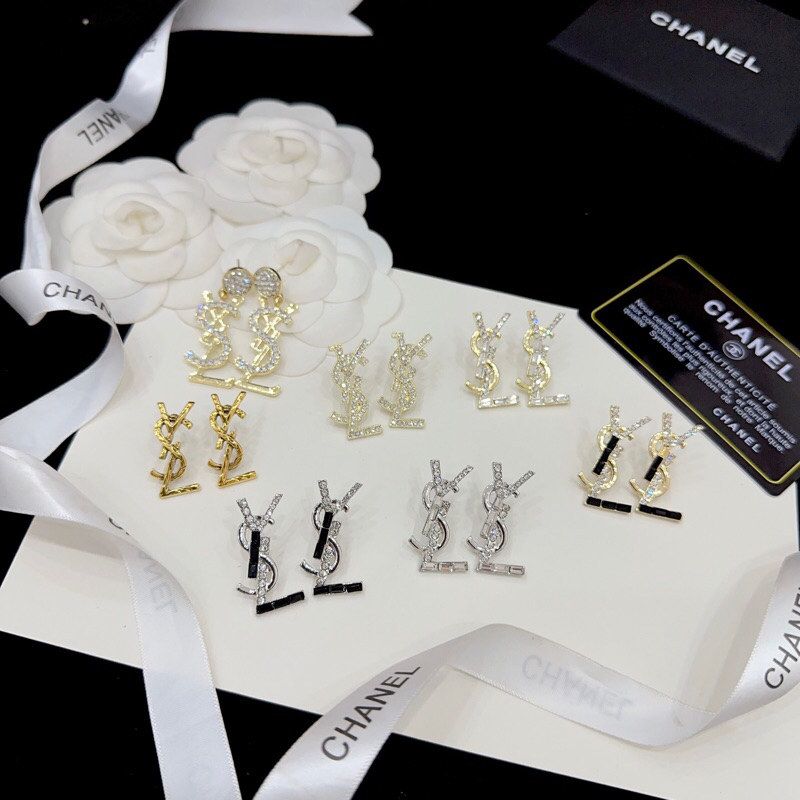 Khuyên tai nữ mẫu mã đẹp xinh hàng loại 1