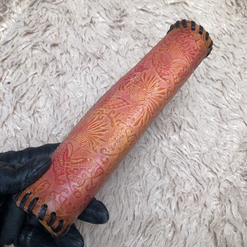 Túi ví chuẩn si. Túi ví qua sử dụng. Khách vui lòng xem hình nếu muốn biết thêm thông tin sản phẩm mời khách vô chat nhé