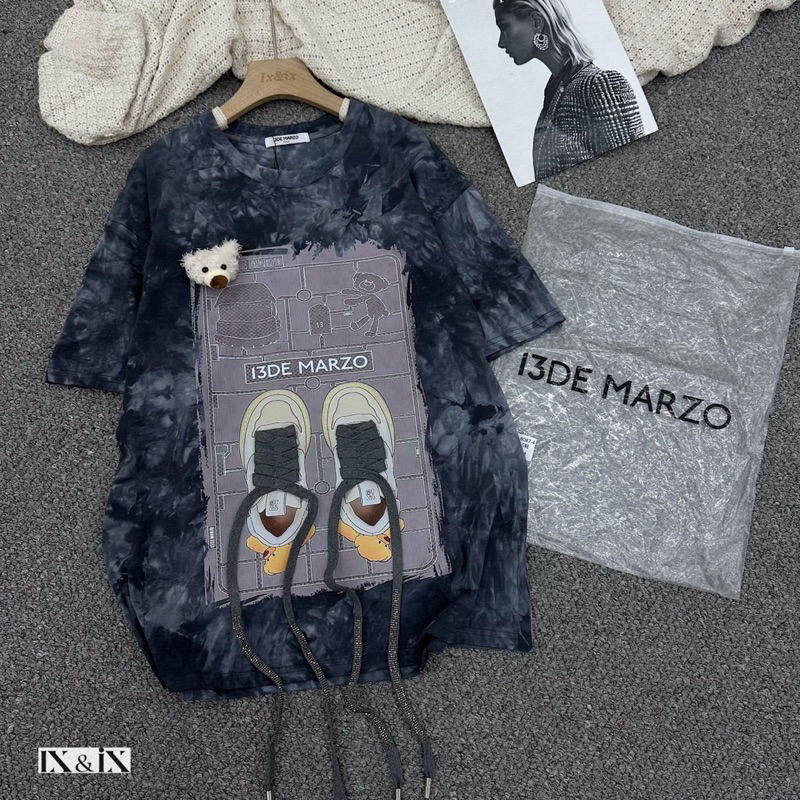 Áo Phông 13DE MARZO Ghi Loang Giày Đính Đá Bling