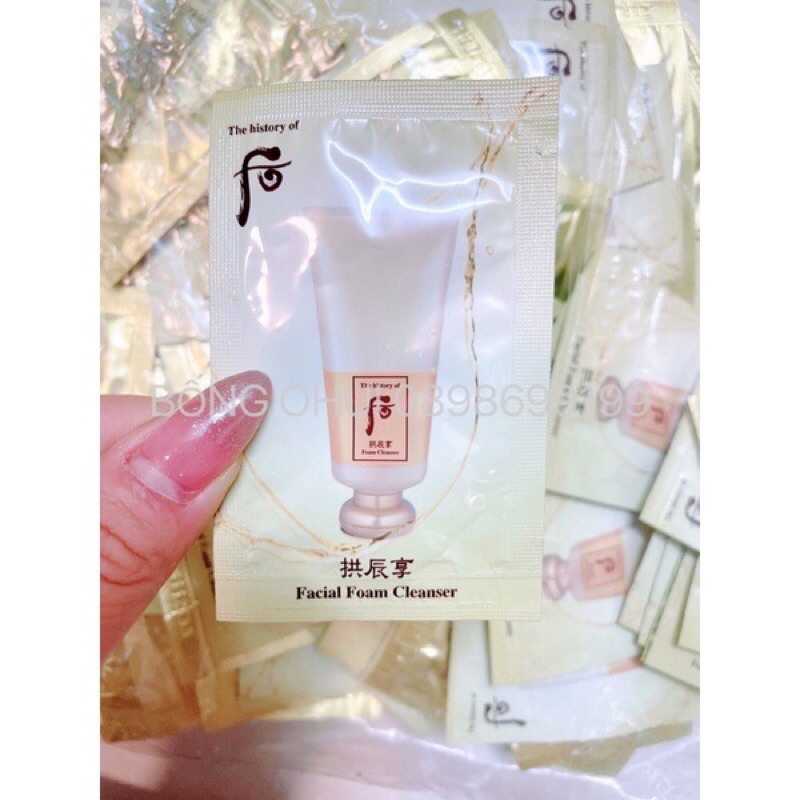 Sữa rửa mặt Who vàng Foam Cleanser SAMPLE