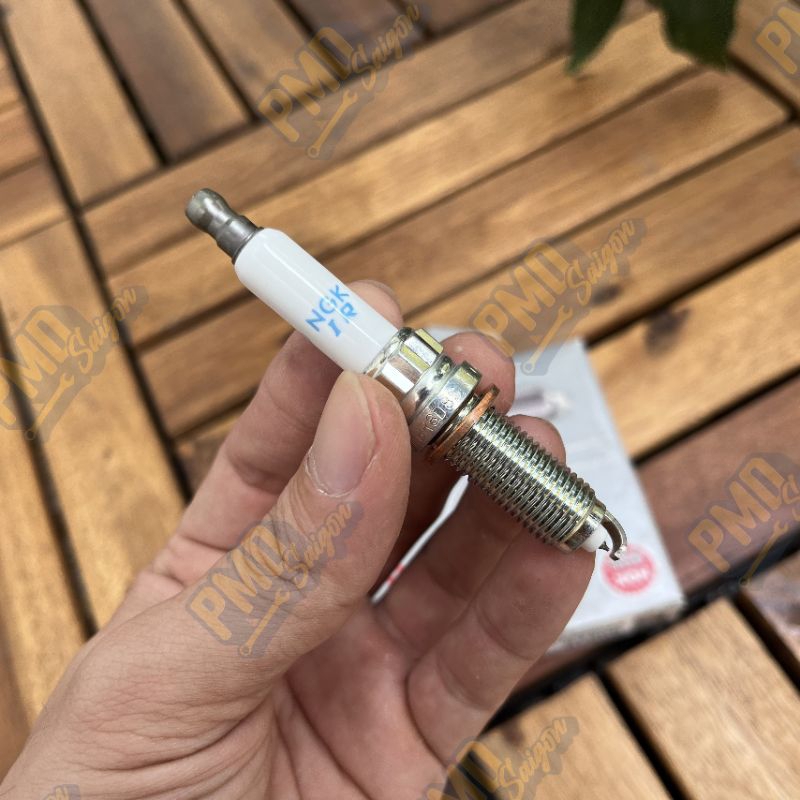 Bugi NGK Lazer Iridium SILZKBR8D8S  cho xe BMW, Mercedes, Mini Cooper R55, R56, R57, R60