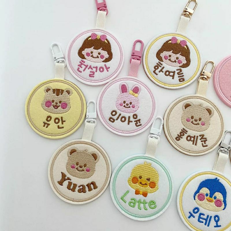 Nametag tròn thêu tên và hình theo yêu cầu cho bé