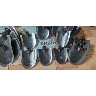 Cuốc làm vườn