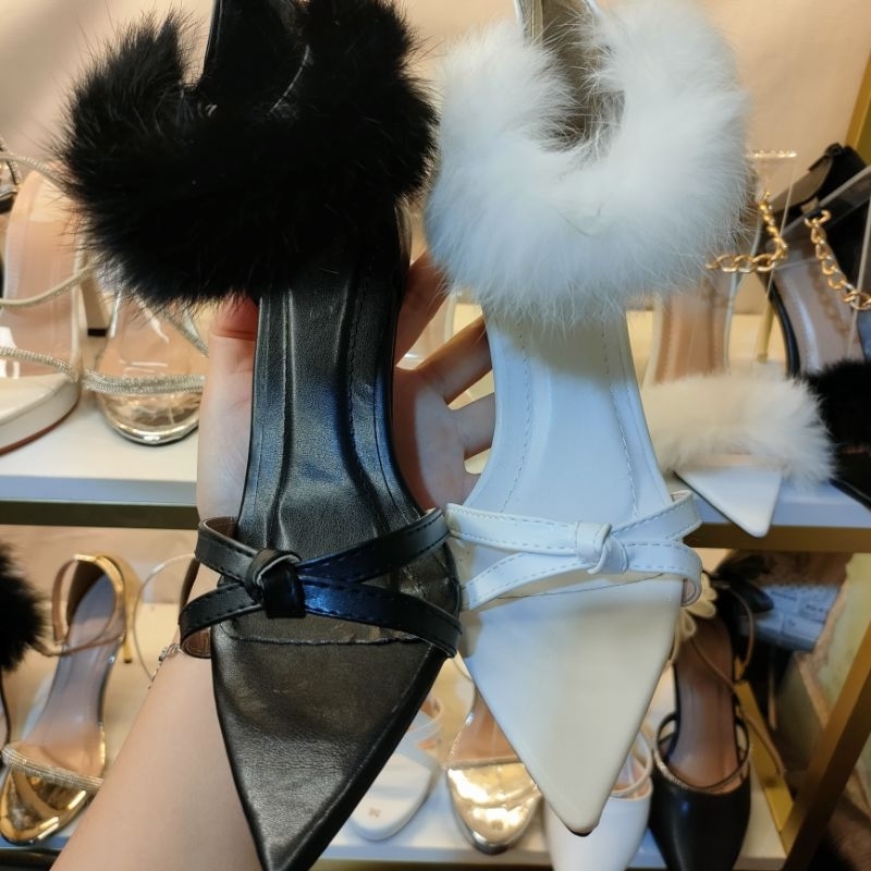 Giày Mũi Nhọn Nữ MINAFS Đế Cao 9cm Cổ Cao Lông Vũ Gót Nhọn Bít Gót Sau Mũi Tròn - CGLMN