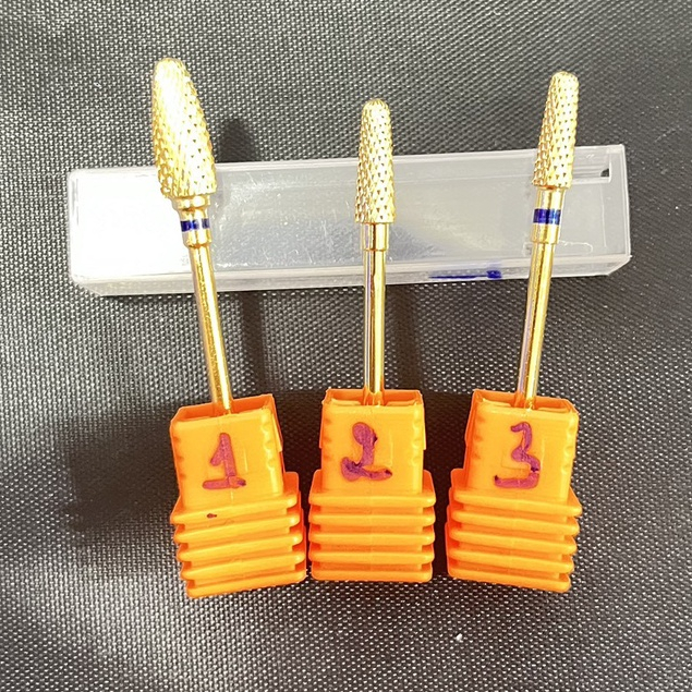 * Chuyên cung cấp sỉ và lẻ nails toàn quốc * Đầu mài vàng siêu đẹp lấp lánh hàng chuẩn.