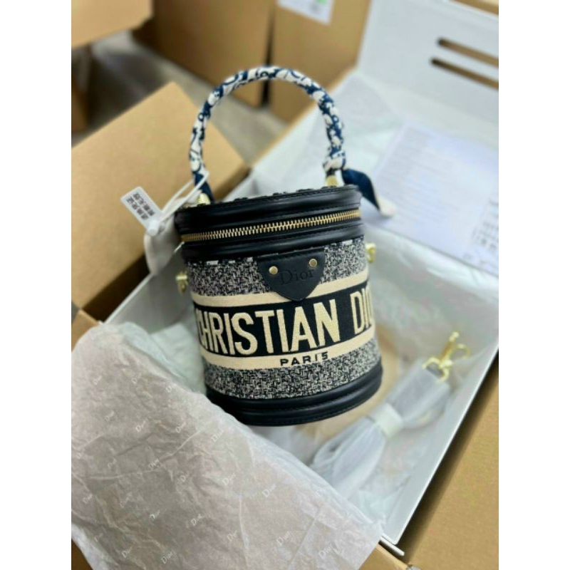 Túi xách trụ luôn vui tươi