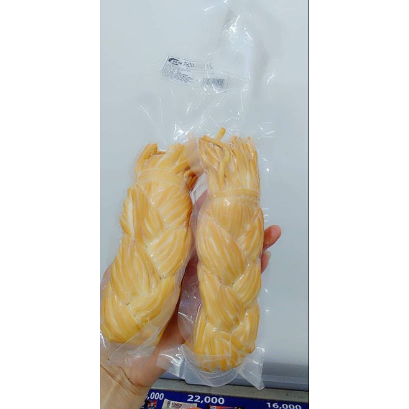 Phomai hun khói cây 200g nhập khẩu Nga