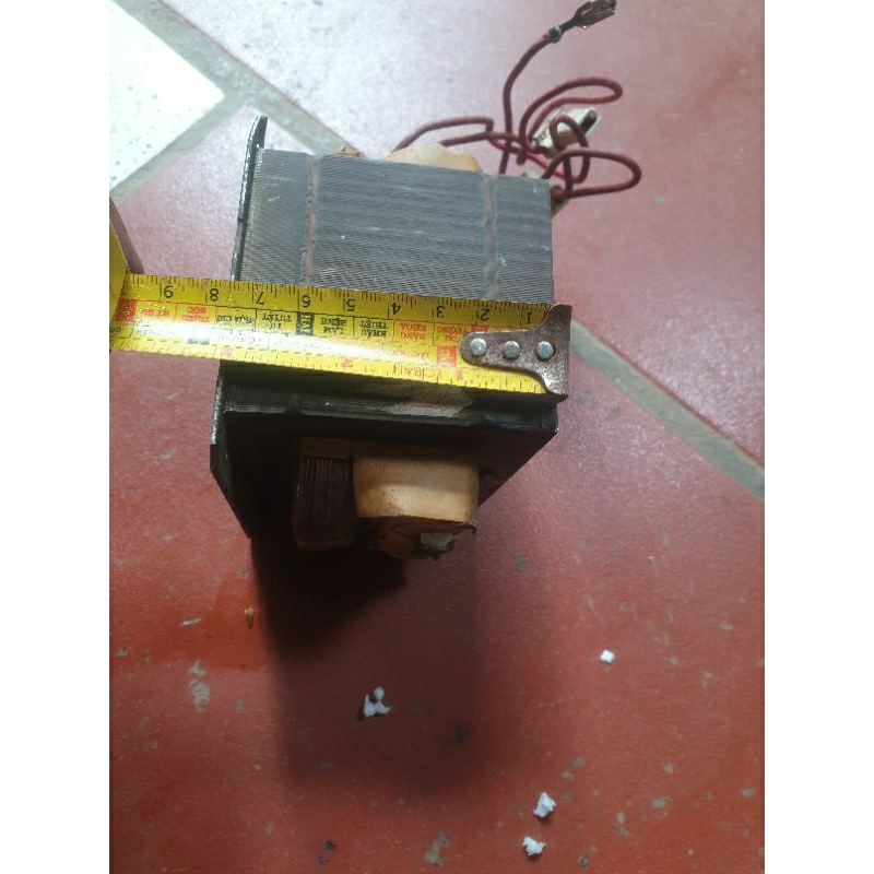 Biến áp lò vi sóng