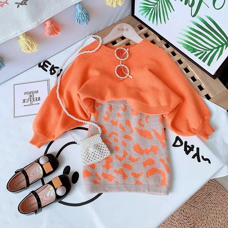 Bộ sweater len dệt kim và chân váy len cho bé gái phong cách Hàn Quốc