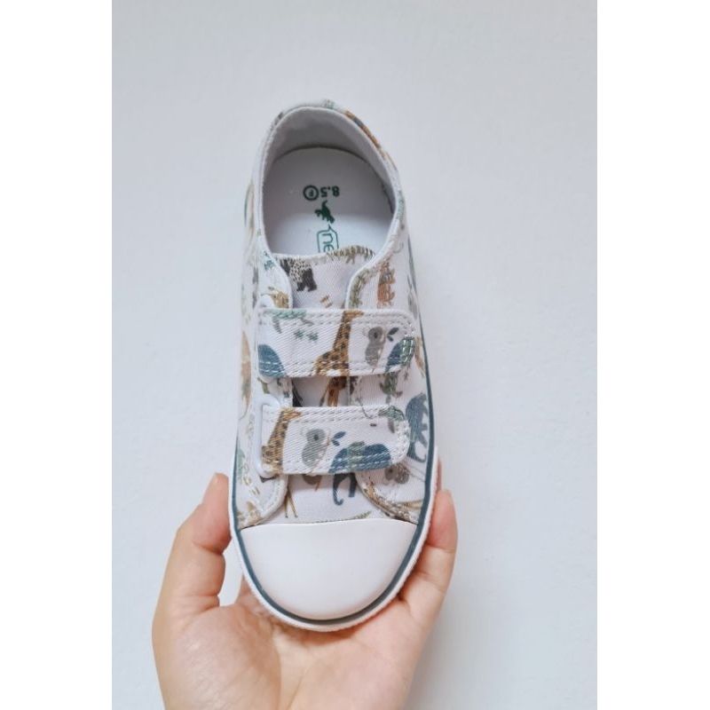 Giày Next cho bé trai họa tiết khủng long.