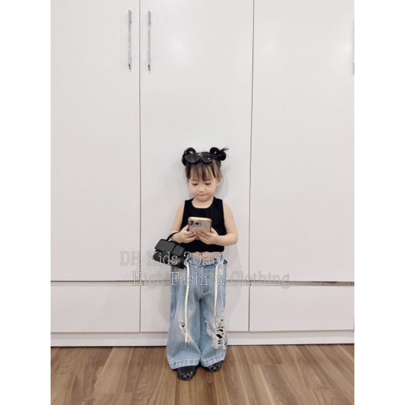 Bộ áo 8_35kg) croptop kèm quần xuông cá tính bé gái