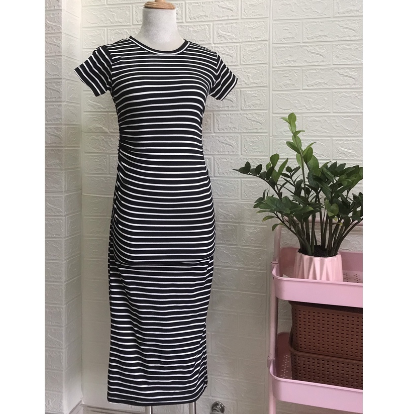 Đầm body thun gân dáng dài maxi sọc ngang phong cách quyến rũ