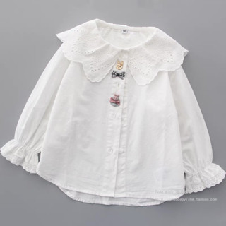 [SHOPEE VIDEO] Áo sơ mi trắng dài tay cổ ren gắn sticker cho bé gái, chất thô mềm