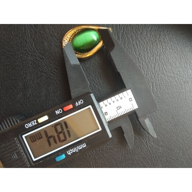 Mặt dây chuyền hình oval