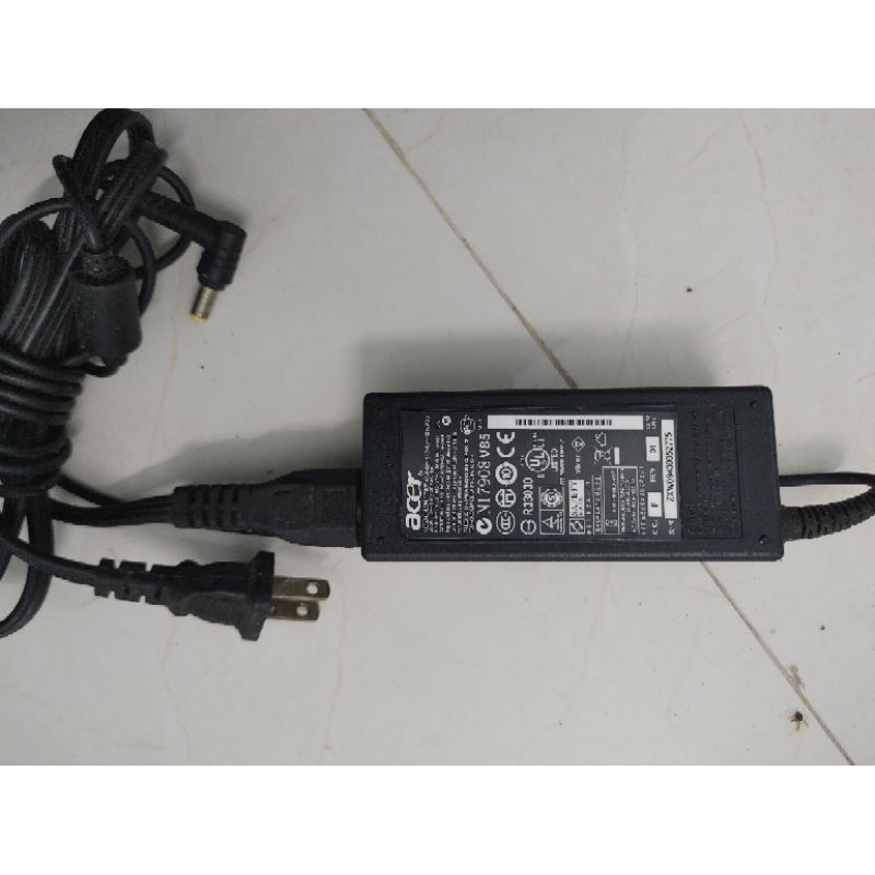Sạc laptop cũ
