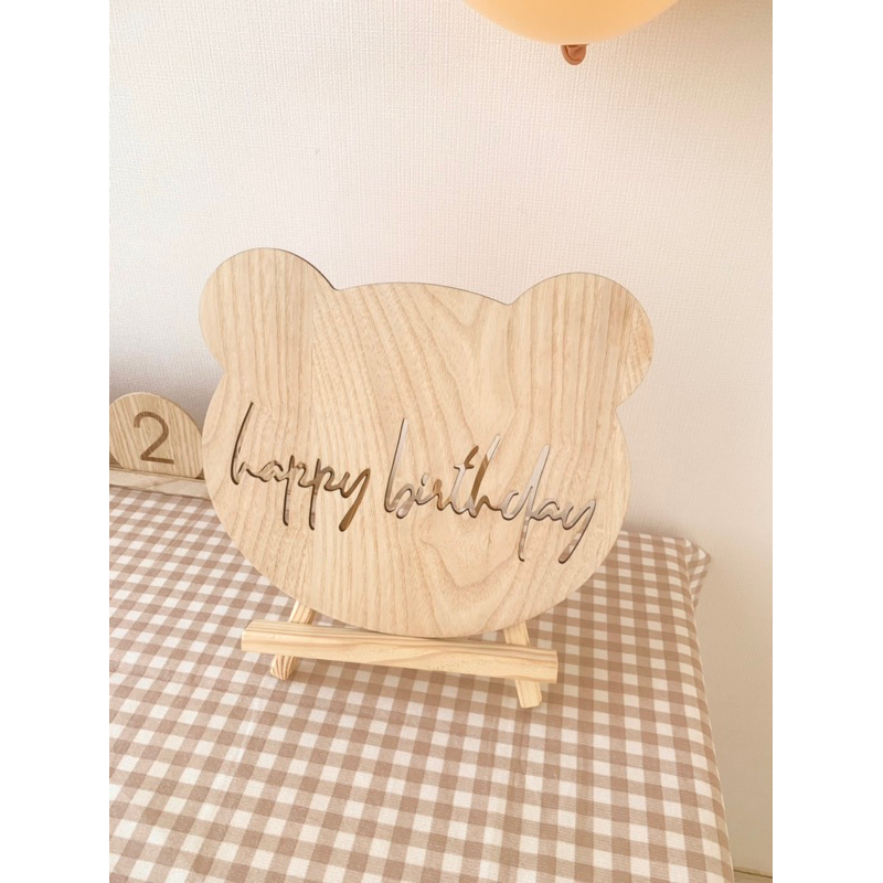 Bảng gỗ chữ happy birthday hình Gấu