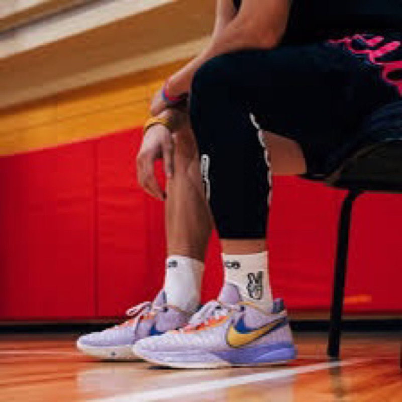 Lebron 20 Violet frost chính hãng 100%