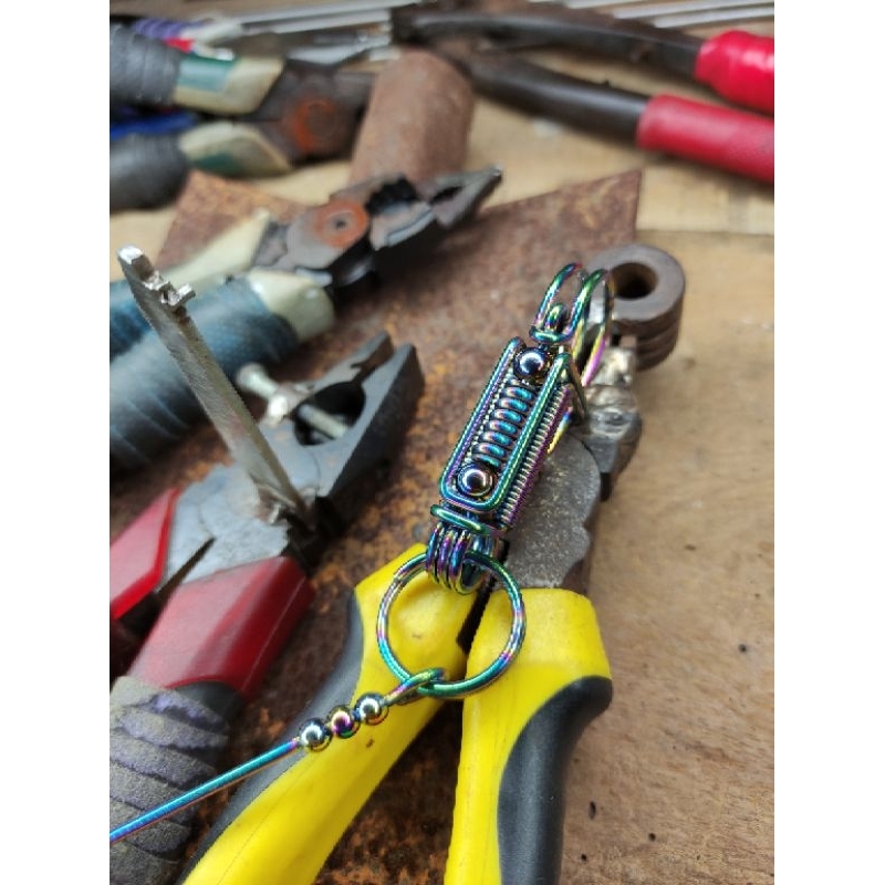 Móc Khoá inox lò xo màu titan