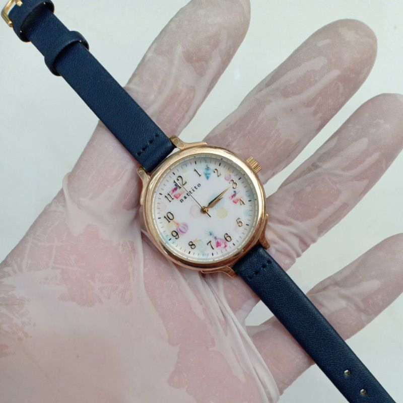 đồng hồ si nhật nữ dây da hiệu NATTITO QKS154D độ mới cao 93% phù hợp nữ tay to