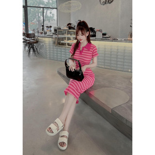 Váy polo kẻ sọc ngang