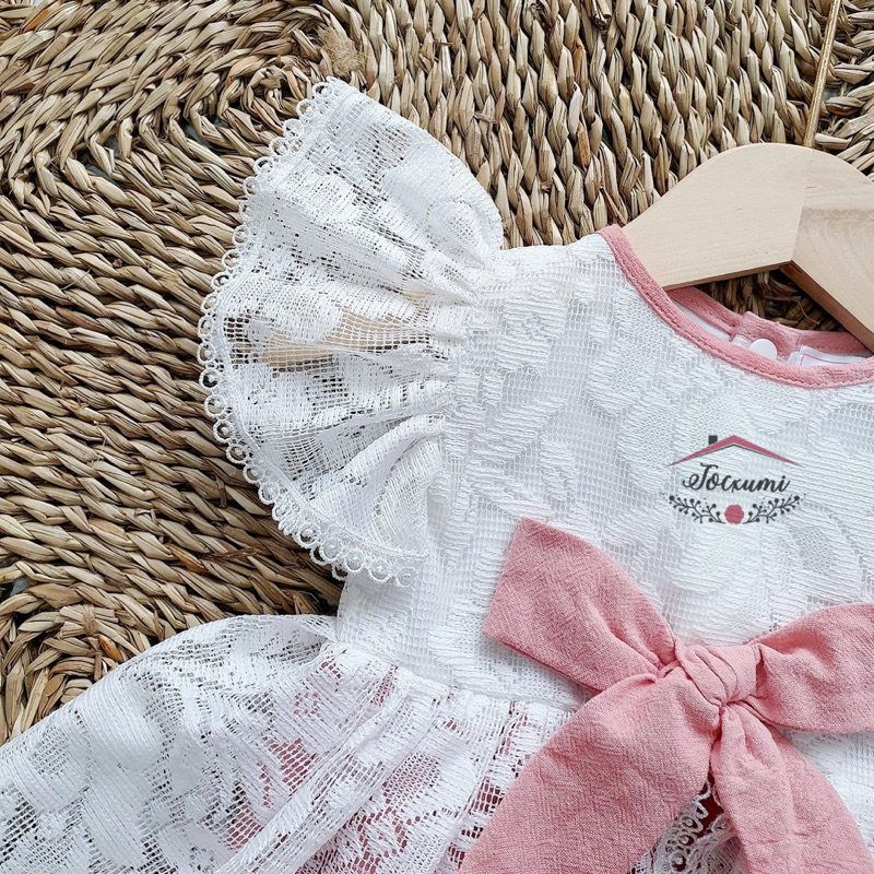 Body váy tiểu thư ren trắng phối nơ hồng Baby siêu cưng - Tocxumi