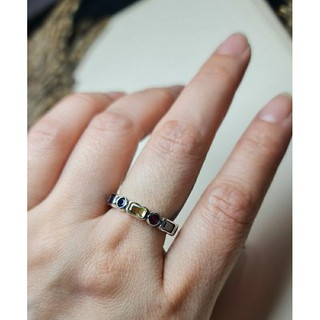 Nhẫn bạc 925 và đá màu.