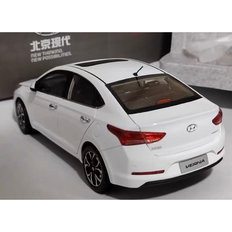 Mô hình xe Hyundai Accent tỉ lệ 1:18