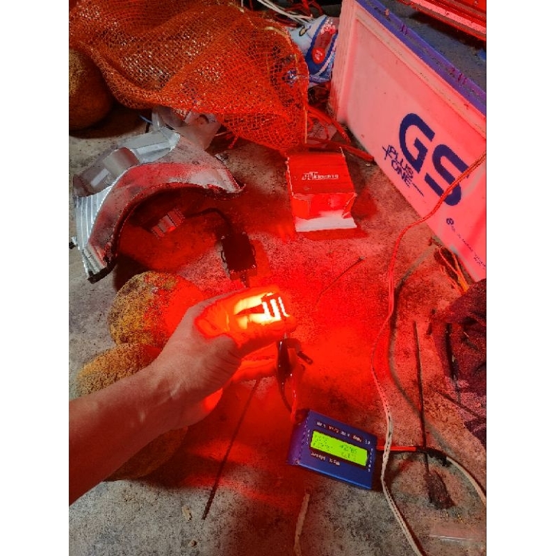 Bóng hậu ô tô. xe máy siêu sáng bảo hành 1 năm