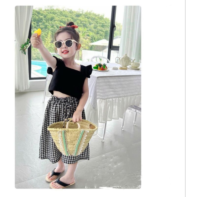 Bộ  áo cánh tiên nơ lưng kèm quần xuông caro tiểu thư bé gái