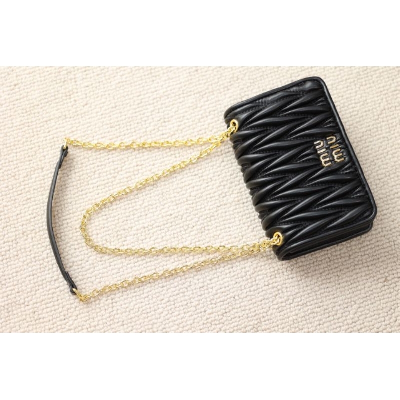 Túi xách Miu.Miu xinh xỉu sz20cm -2 màu fullbox code hãng