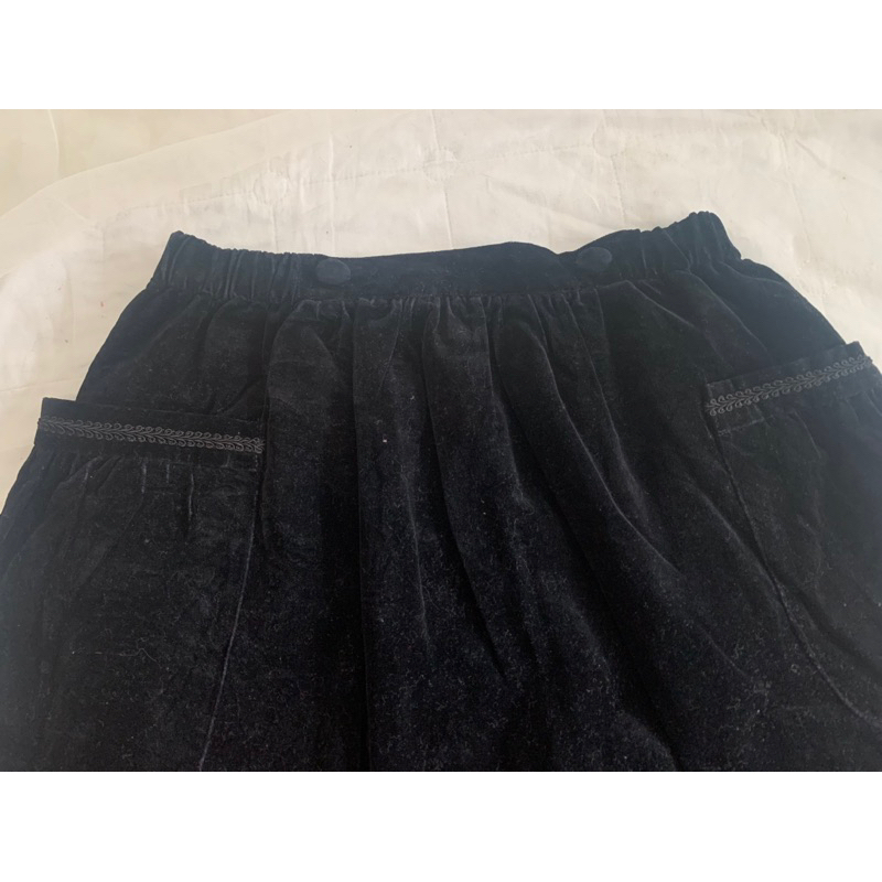 Chân váy xoè V1186 cạp chun 2 bên chất vải nhung mịn không bạc không lỗi 2hand Nhật si tuyển ảnh thật