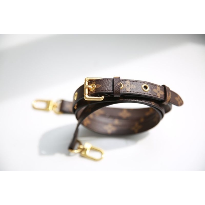 Túi xách LV SAC da thật 100% bản sz22cm hàng cực đẹp kèm code da dập số xịn sò