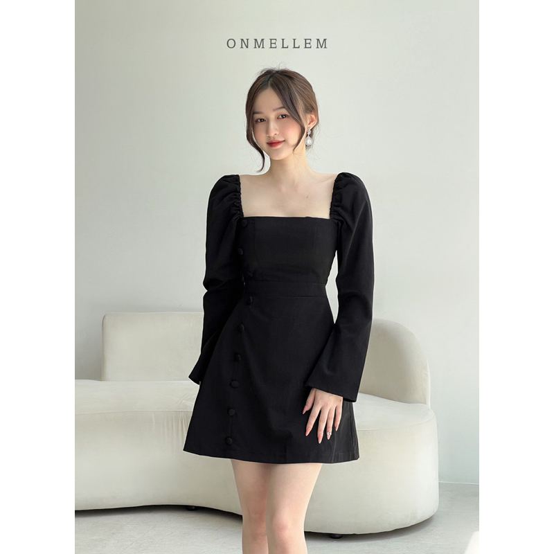 Mell15 dress - Váy ngắn tay dài cổ vuông phối cúc bọc Onmellem