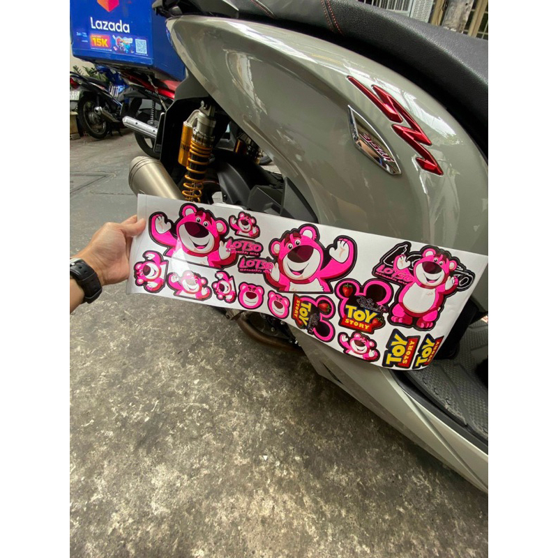 Bộ tem Gấu Dâu Lotso siêu dễ thương trang trí, dán mọi loại xe