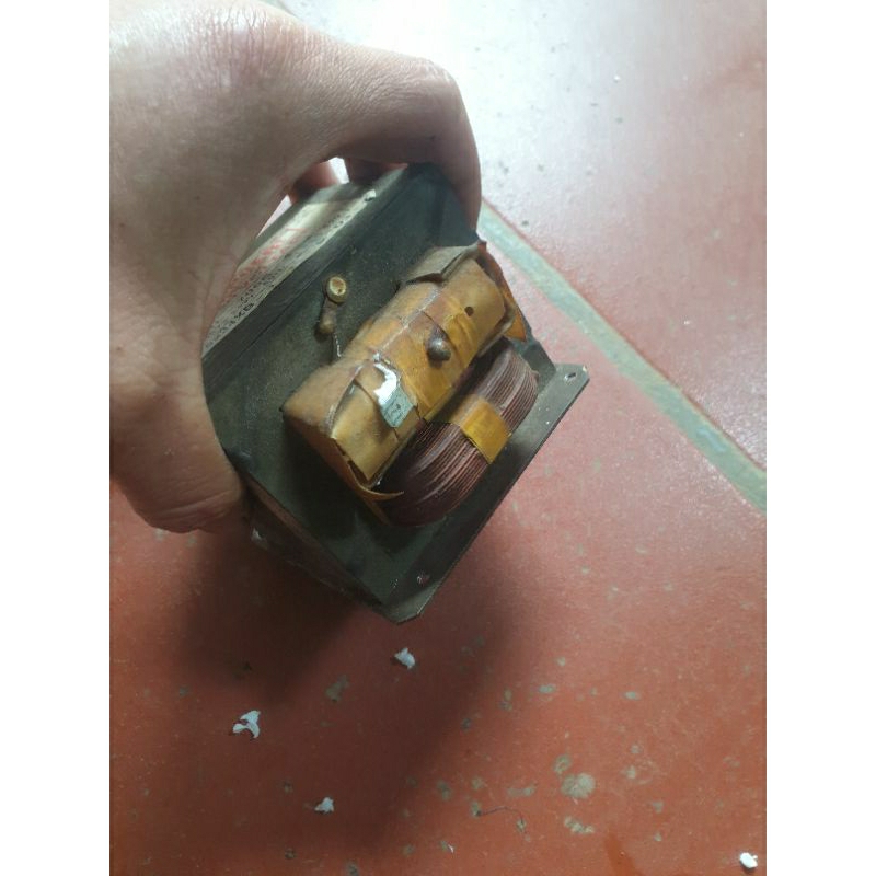 Biến áp lò vi sóng