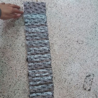 KÉO BẤM CHỈ MÀU ĐEN( 1 VỈ 12 CÂY)