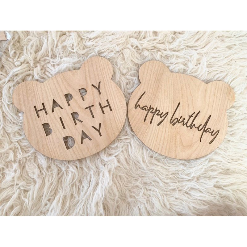 Bảng gỗ chữ happy birthday hình Gấu