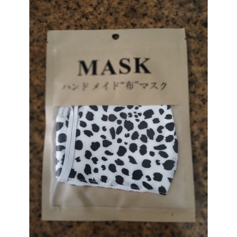 Khẩu trang vải Nhật