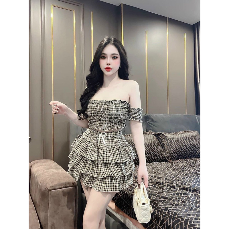 Set áo trễ vai nhún kèm chân váy caro nơ - Bộ 2 món áo mocking trễ vai caro chân váy tầng phối nơ