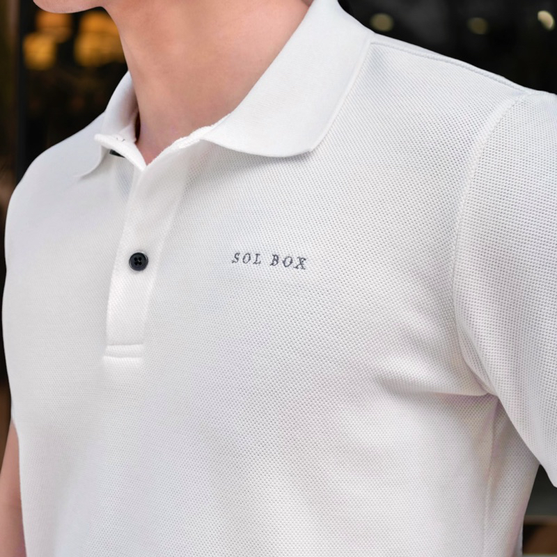 Áo polo nam trắng siêu tôn dáng SOL BOX, đơn giản, vải dệt pique cao cấp, nam tính, sang trọng, thanh lịch PLT01